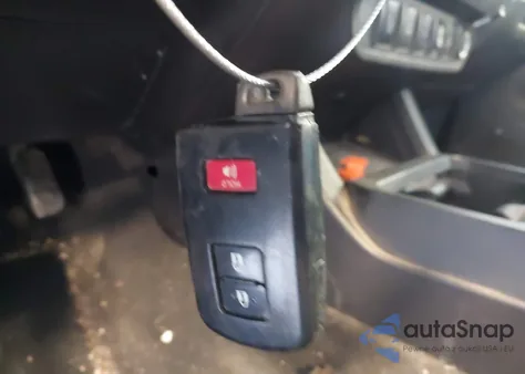 2016 Toyota Tacoma Trd Sport z USA, uszkodzony, nr VIN 3TMBZ5DNXGM002055